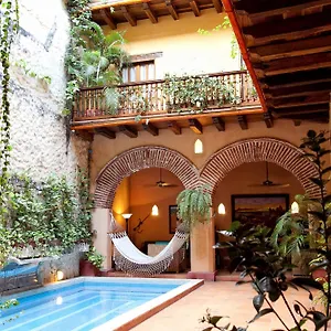 Casa India Catalina Hotel